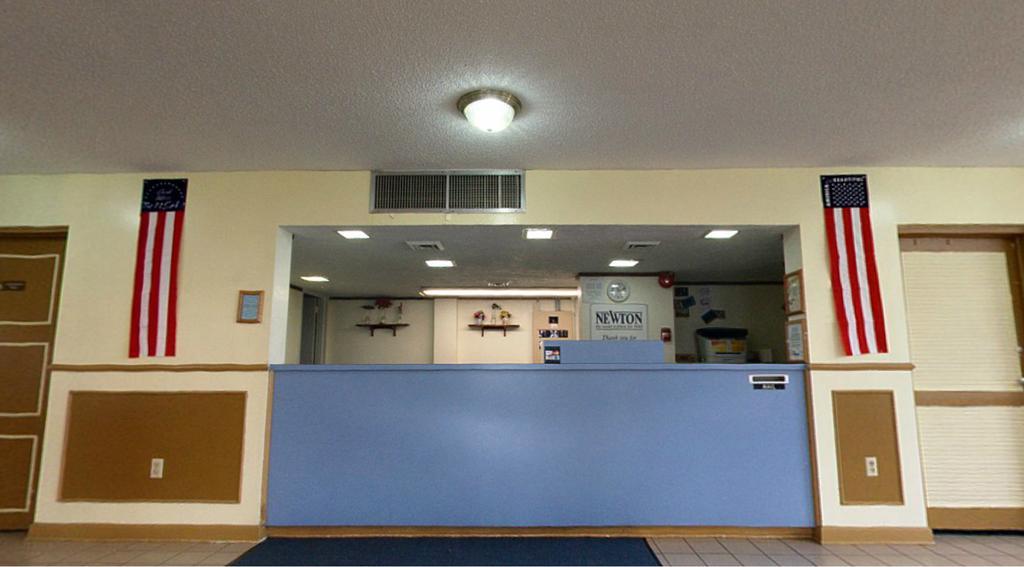 Americas Best Value Inn นิวตัน ภายนอก รูปภาพ